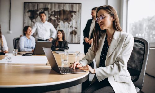 ¿Cuánto le cuesta a una empresa un trabajador?